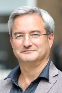 Simon Glynn headshot